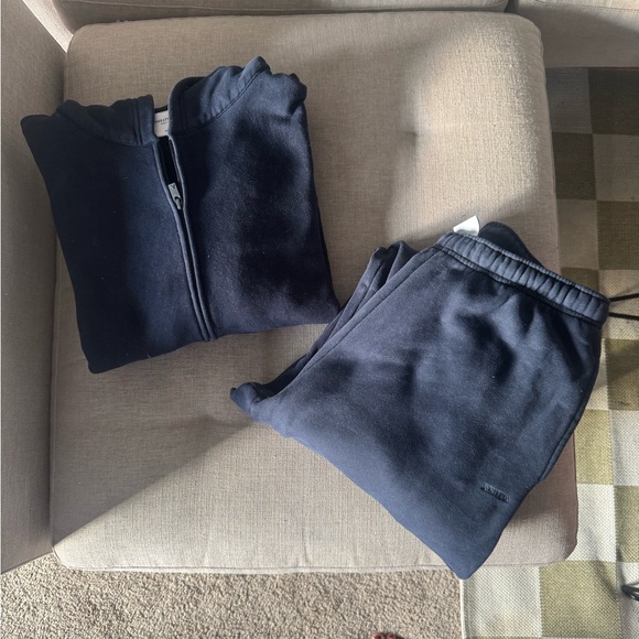 Aritzia Pants - Aritzia Admiral Zip Sweatshirt & Joggers